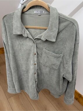 Women’s Boutique Corduroy Button-Up Shirt - Sage Green - S/M